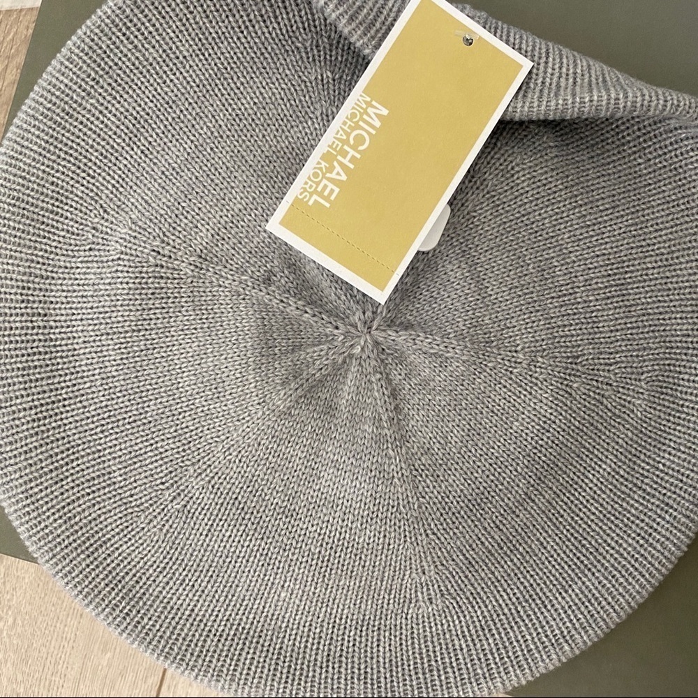 NWT Michael Kors Classic Rib Beret - Picture 2 of 3